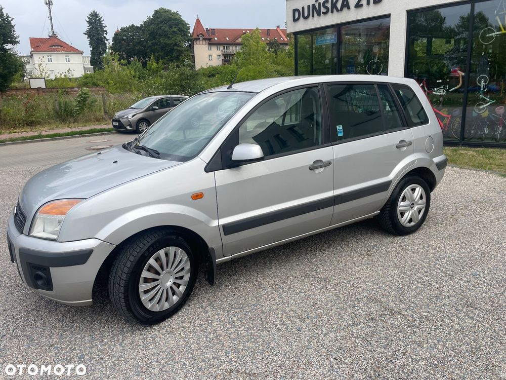 Ford Fusion - 3