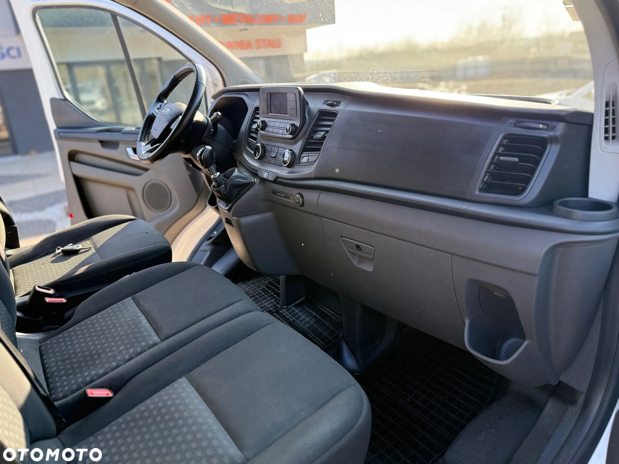 Ford Transit Custom 320 L1H1 PKW VA MH Trend - 9