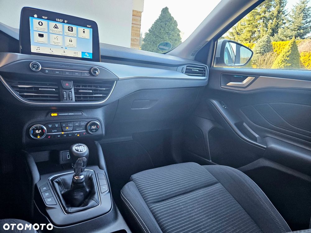 Ford Focus 2.0 EcoBlue Titanium Business - 9