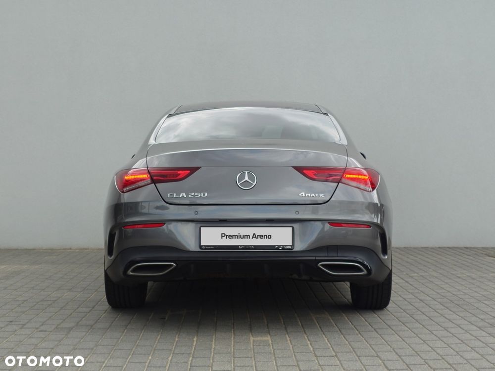 Mercedes-Benz CLA - 8