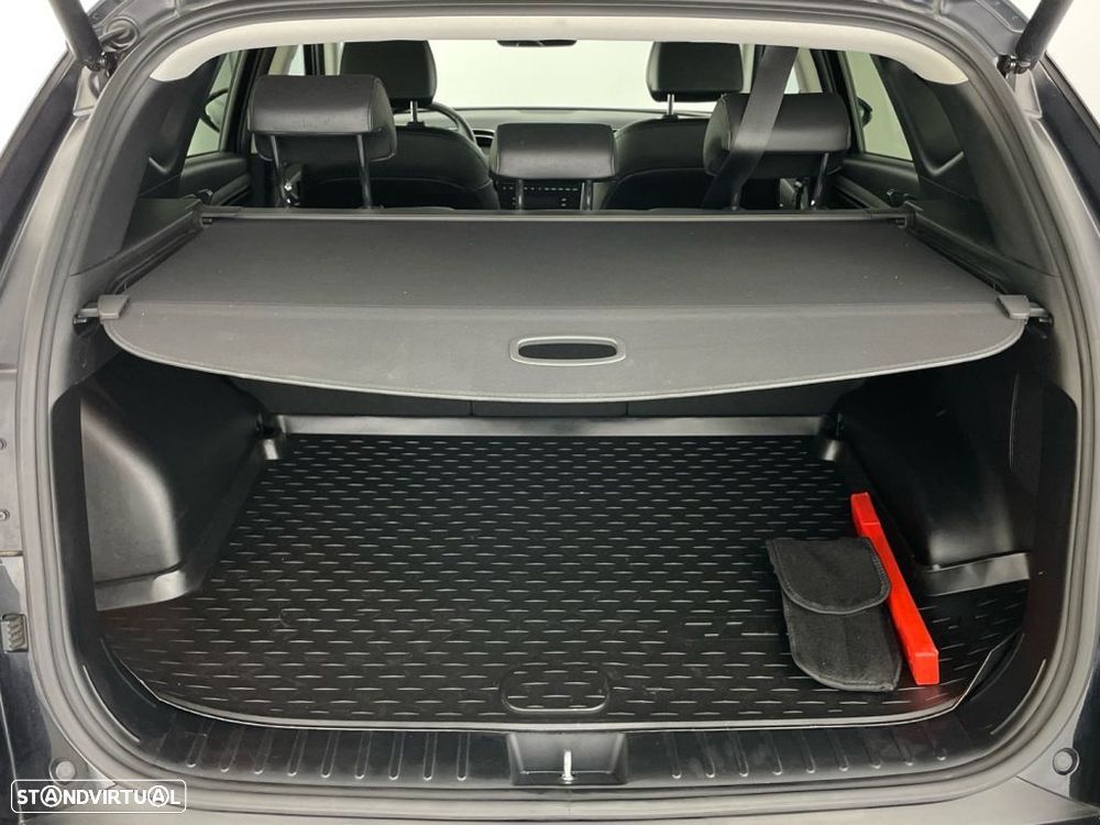 Hyundai Tucson 1.6 T-GDi Vanguard — fotografia 13