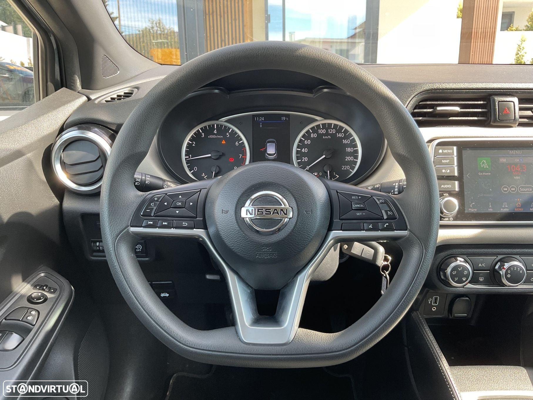 Nissan Micra 1.0 IG-T Tekna Plus - 28