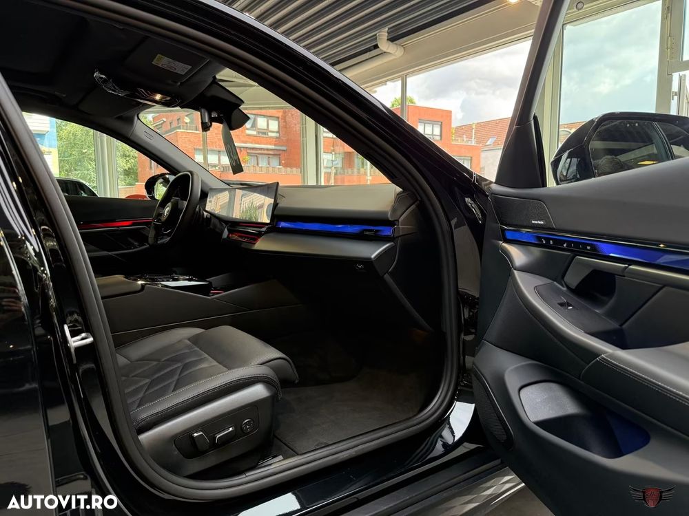 BMW Seria 5 550e xDrive Aut. - 7
