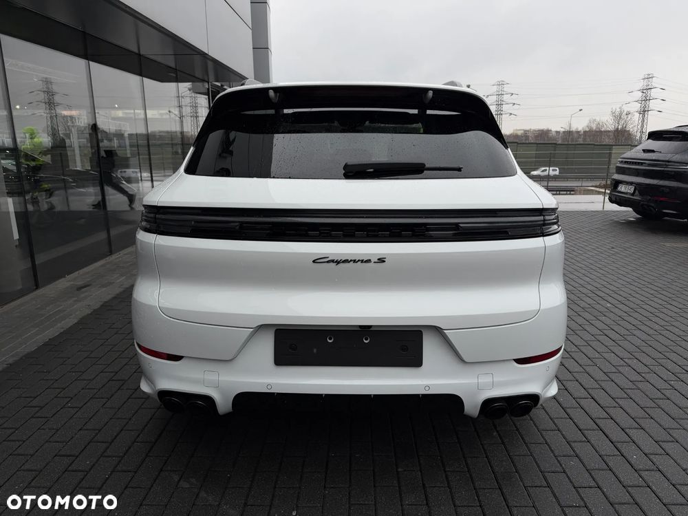 Porsche Cayenne - 6