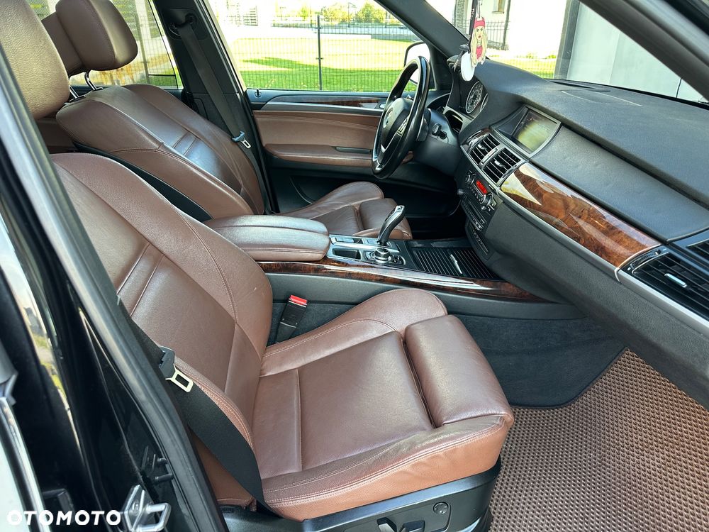 BMW X5 xDrive35i - 9