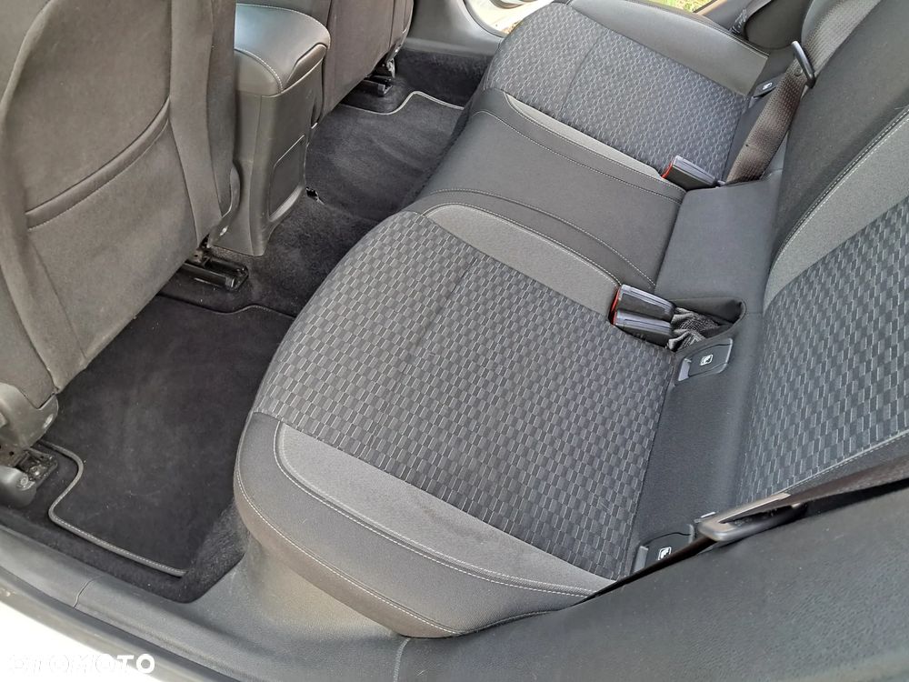 Opel Astra 1.5 D Start/Stop 120 Jahre - 10