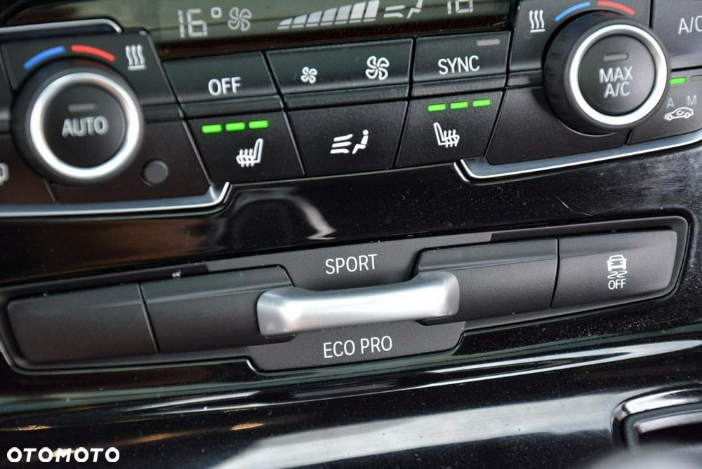 BMW Seria 2 220i Sport-Aut M Sport - 30
