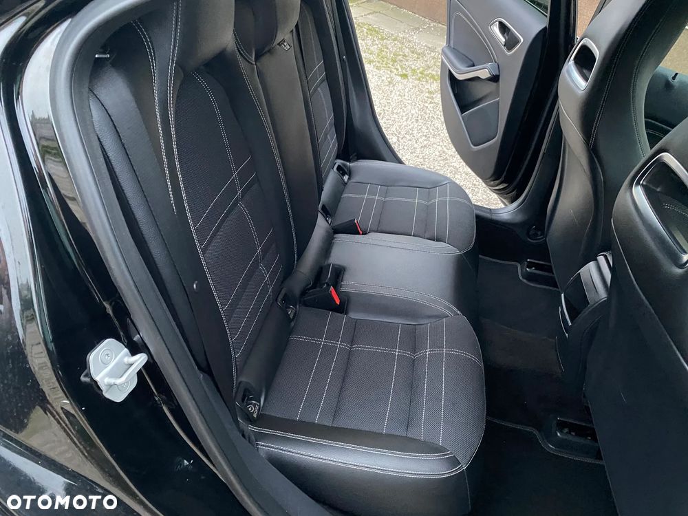 Mercedes-Benz Klasa A 180 - 18