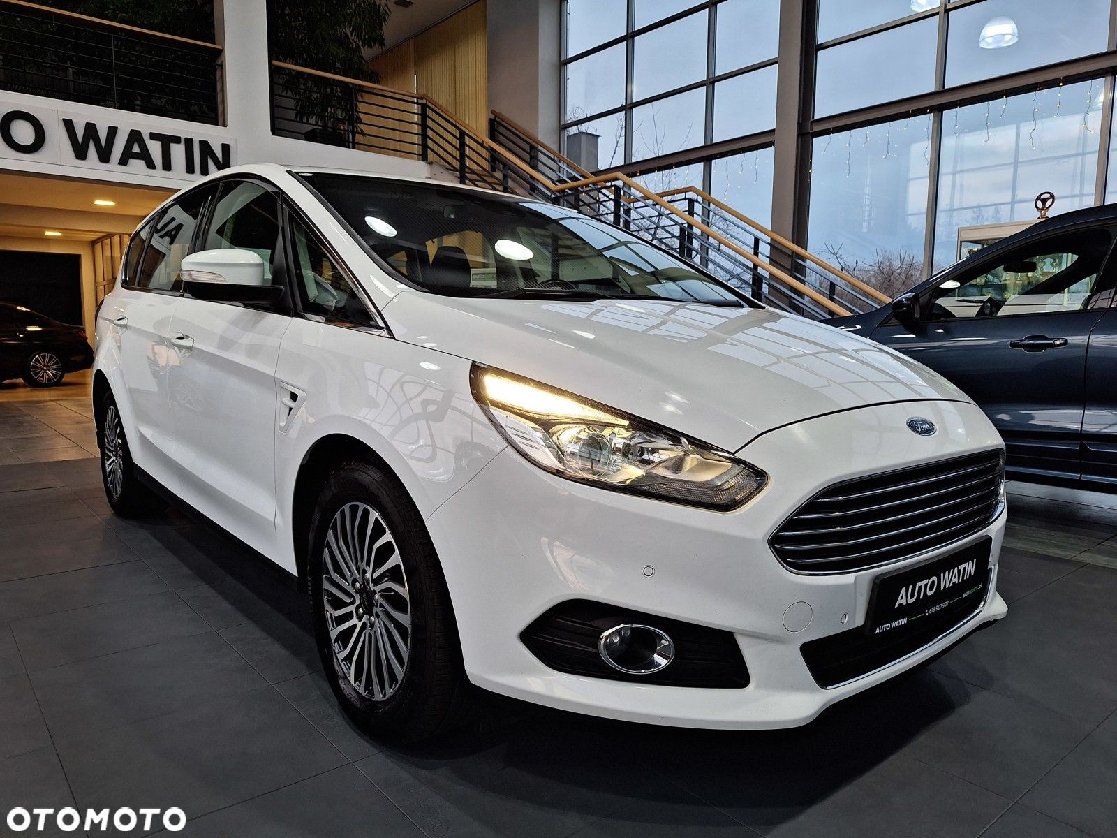 Ford S-Max 2.0 EcoBlue Titanium - 12