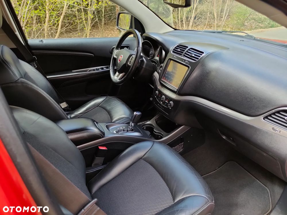 Fiat Freemont 2.0 Multijet 16V DPF Automatik Allrad Lounge - 19