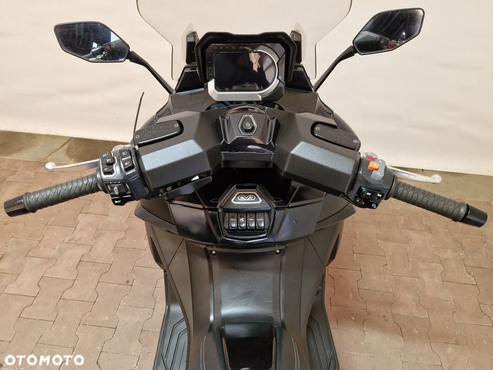 Kymco CV3 - 38