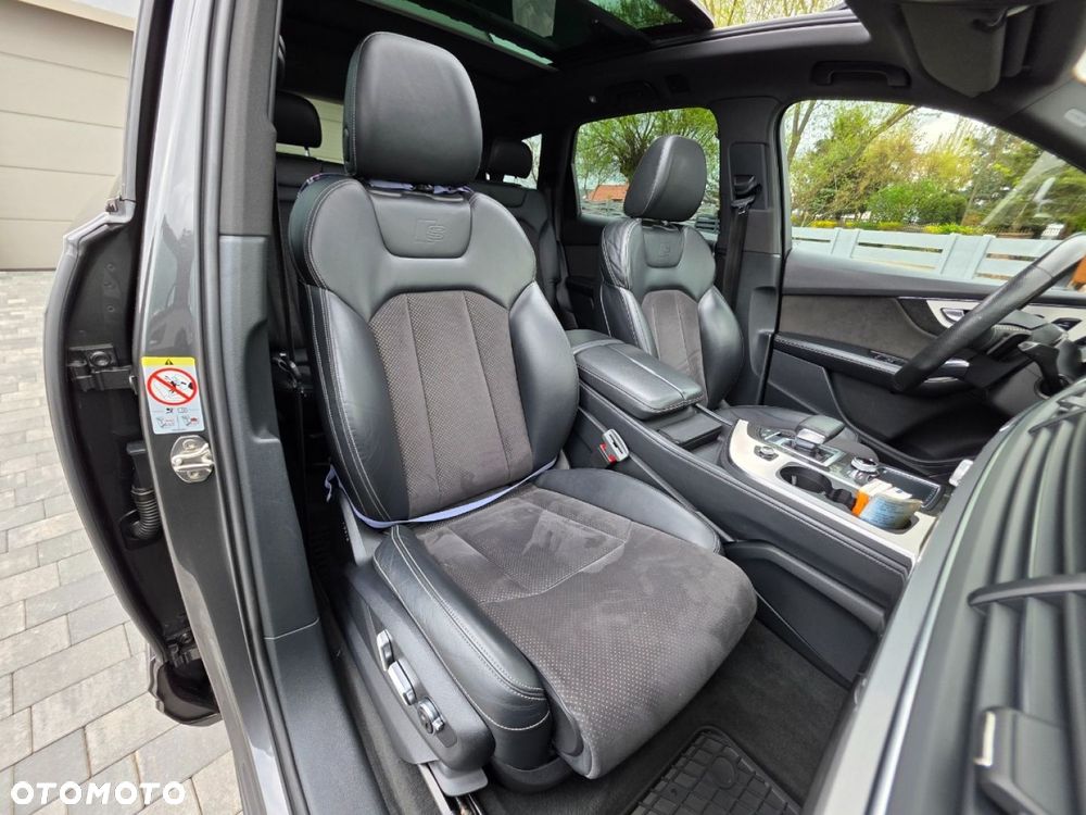 Audi Q7 - 32
