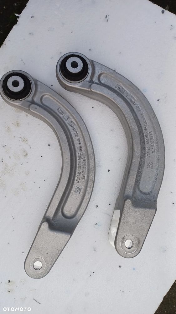 AUDI Q4 E-TRON SLINE NOWY ORYGINALNY WAHACZ TYŁ 1EA505323A 1EA505351