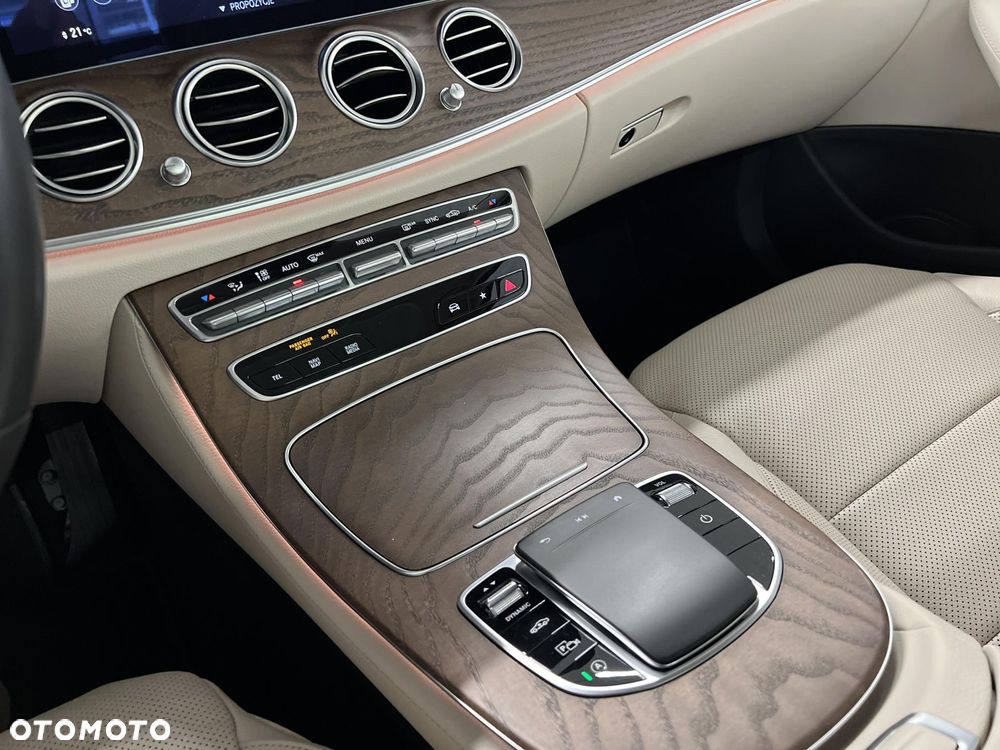 Mercedes-Benz Klasa E - 29