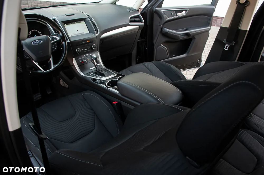 Ford S-Max - 30