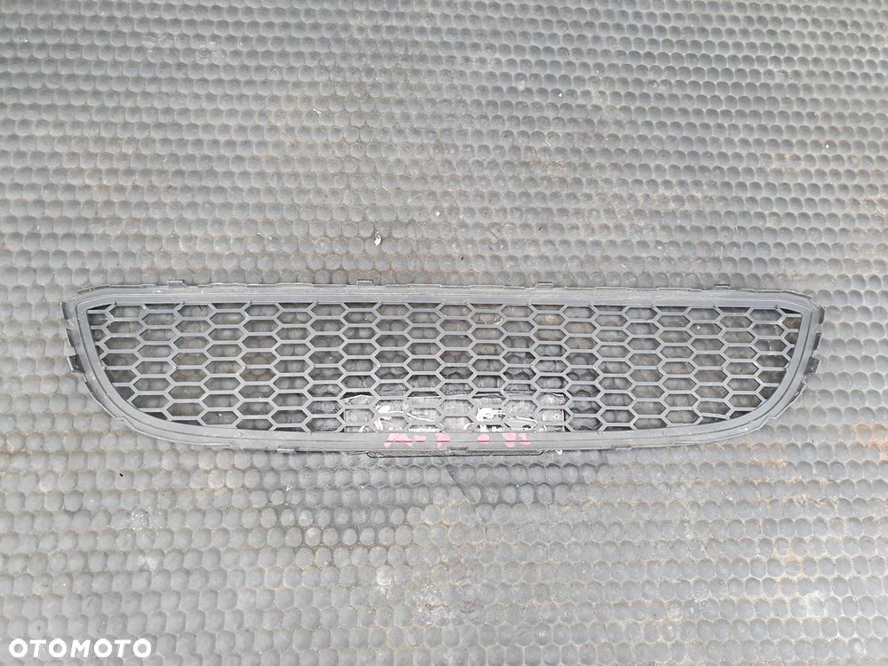 Kratka 7128613 7128614 7906809 Atrapa Nerki Nerka Gril Atrapka Zderzaka Przód M-Pakiet BMW 1 E81 E87 LCI Lift - 38