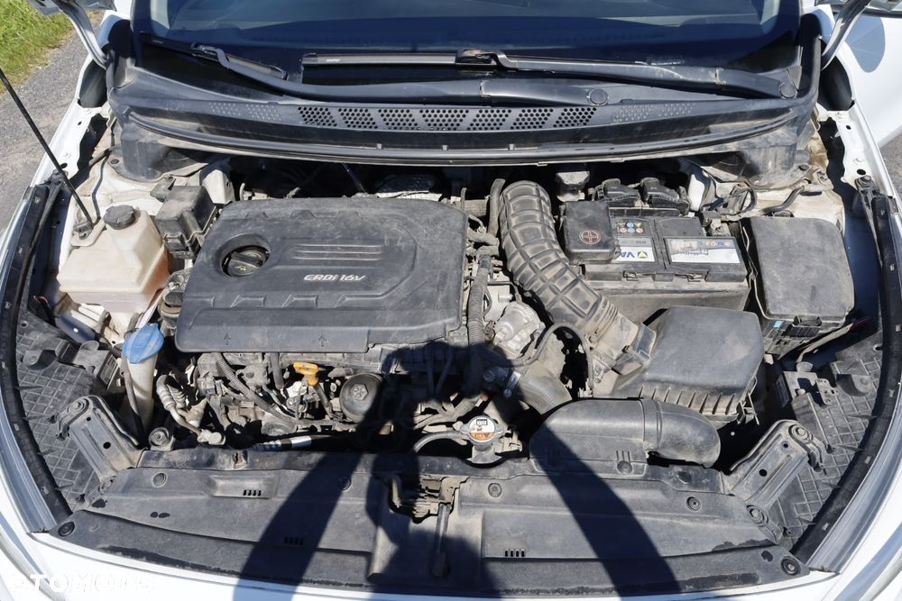 Kia Ceed - 13