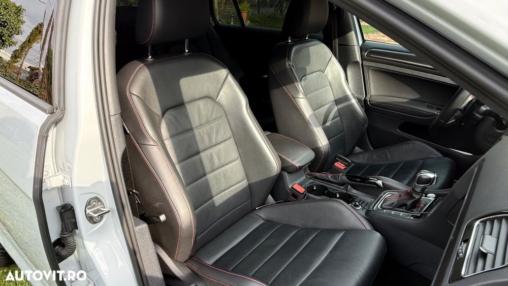 Volkswagen Golf 2.0 TSI DSG GTI - 15