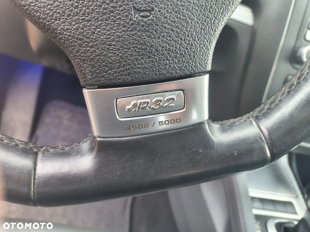 Volkswagen Golf R32 4Motion DSG - 10