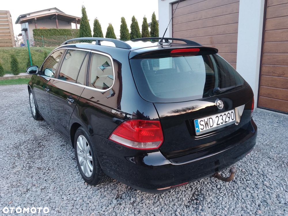 Volkswagen Golf - 8