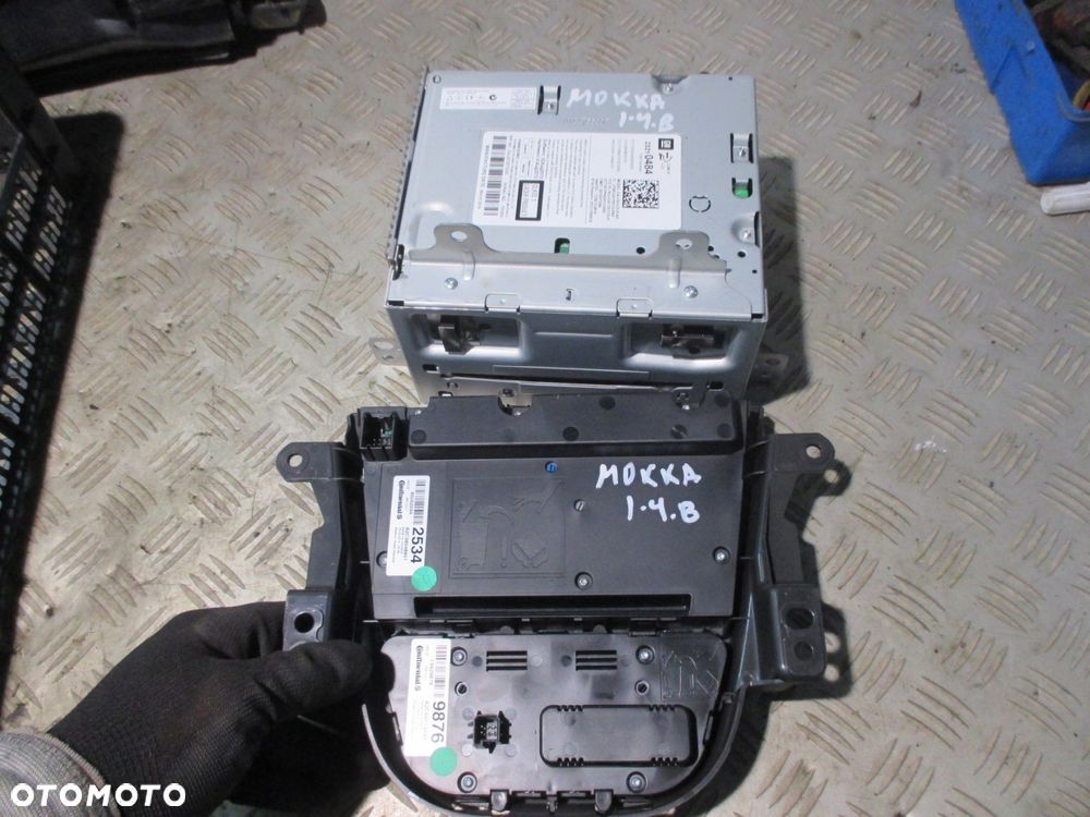 RADIO PANEL NAWIEWU OPEL MOKKA A 2012- - 1
