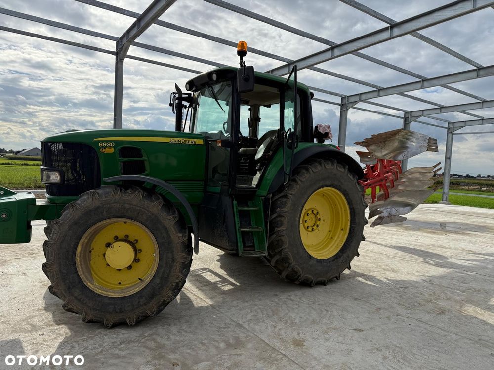 John Deere 6930 - 12