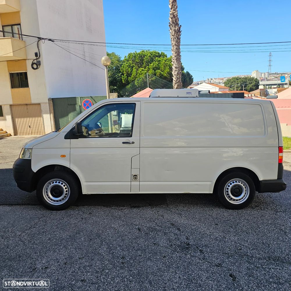 VW Transporter frio garagem - 24