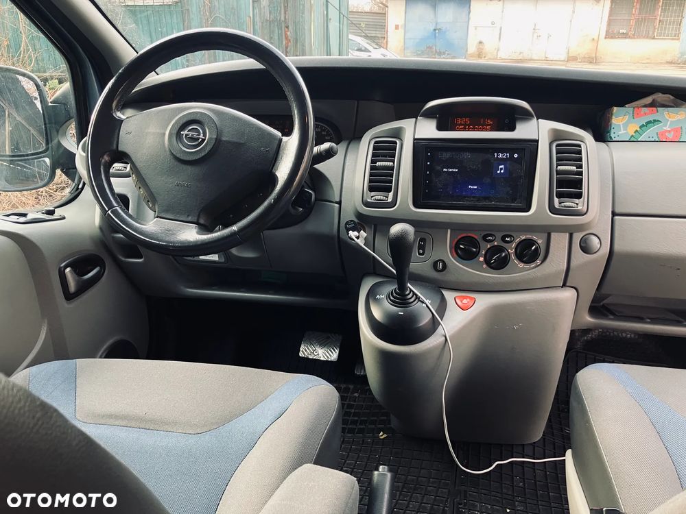 Opel Vivaro - 13