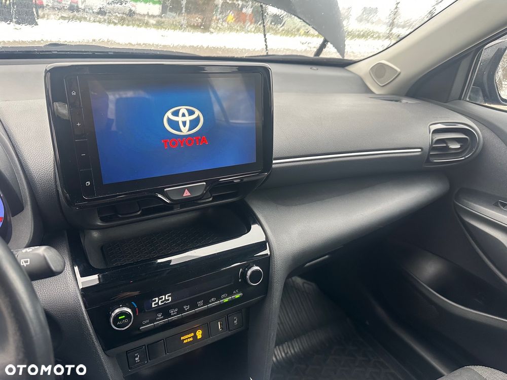 Toyota Yaris Cross - 16