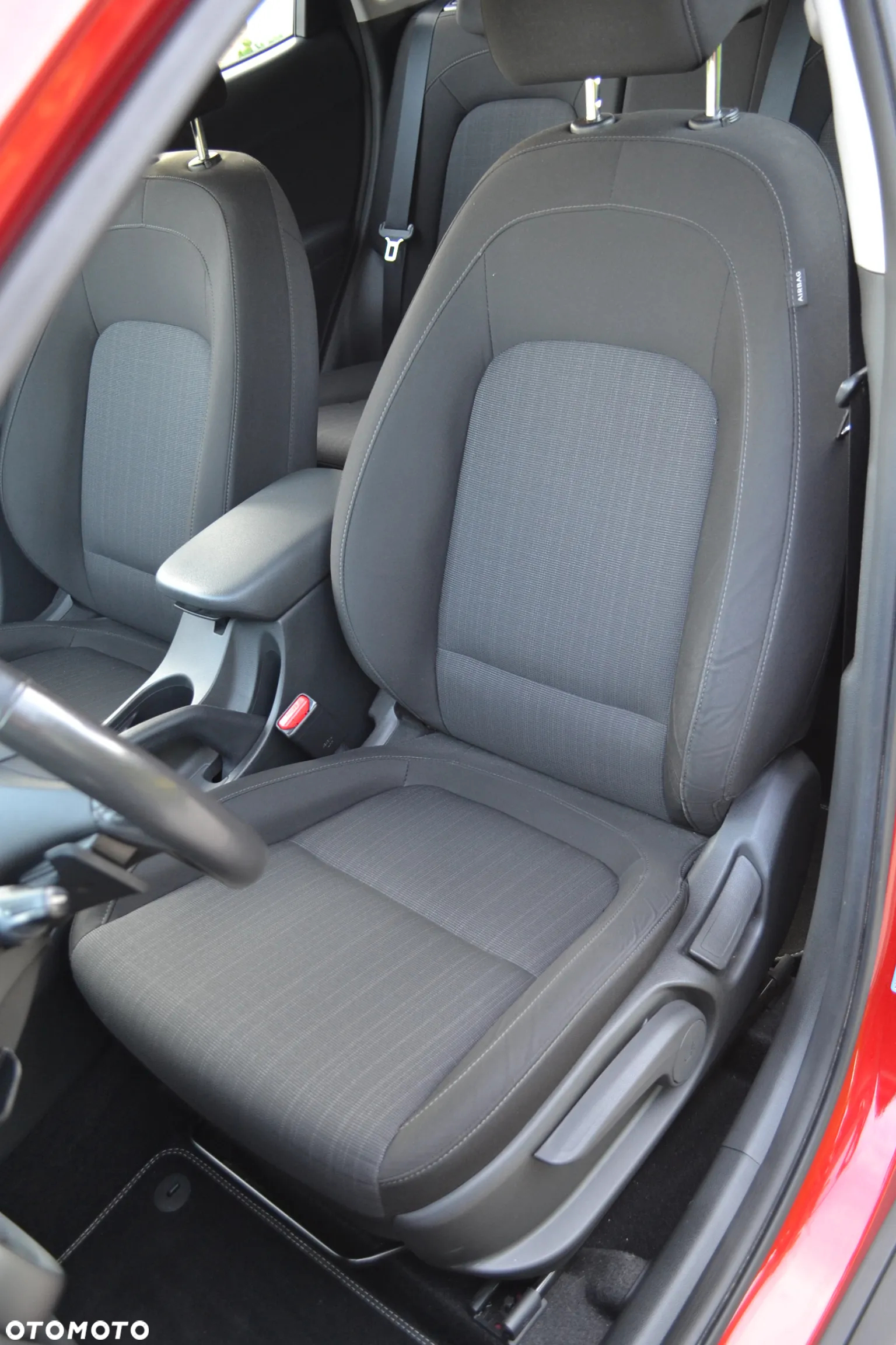 Hyundai Kona 1.6 T-GDI Comfort DCT - 9