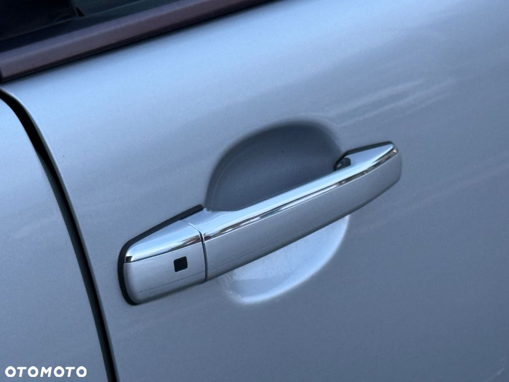 Mercedes-Benz Klasa E 320 T Avantgarde - 28