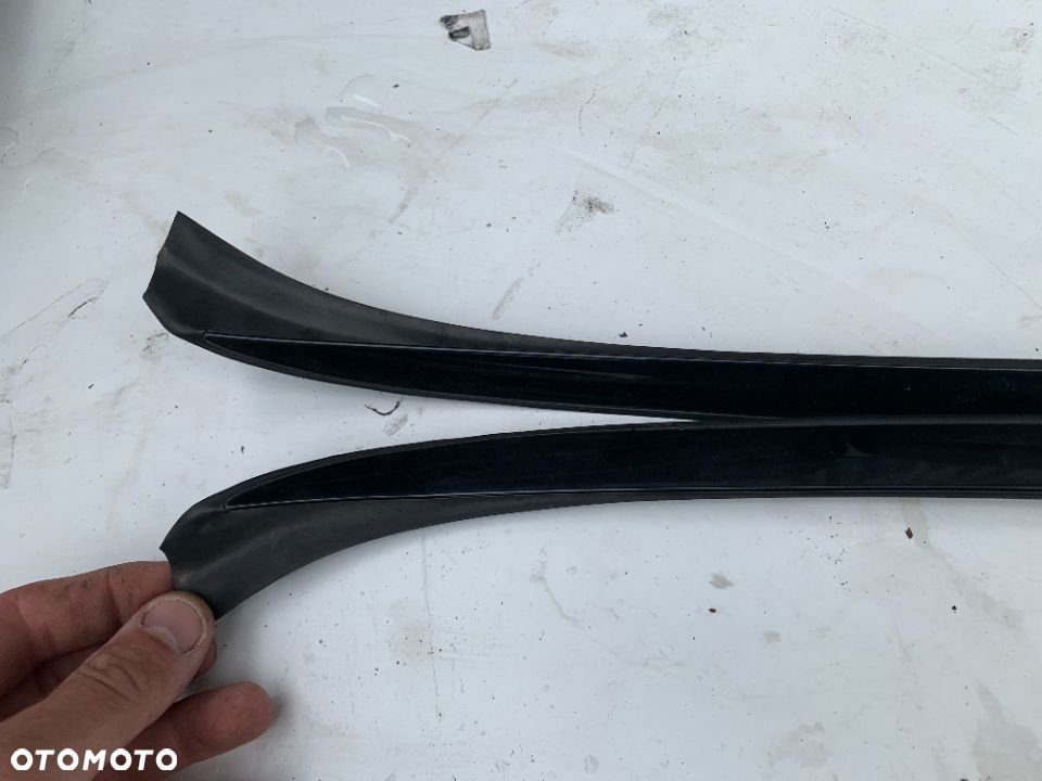 Listwy przyszybowe komplet Black Sapphire 475 Bmw e90 e91 - 2