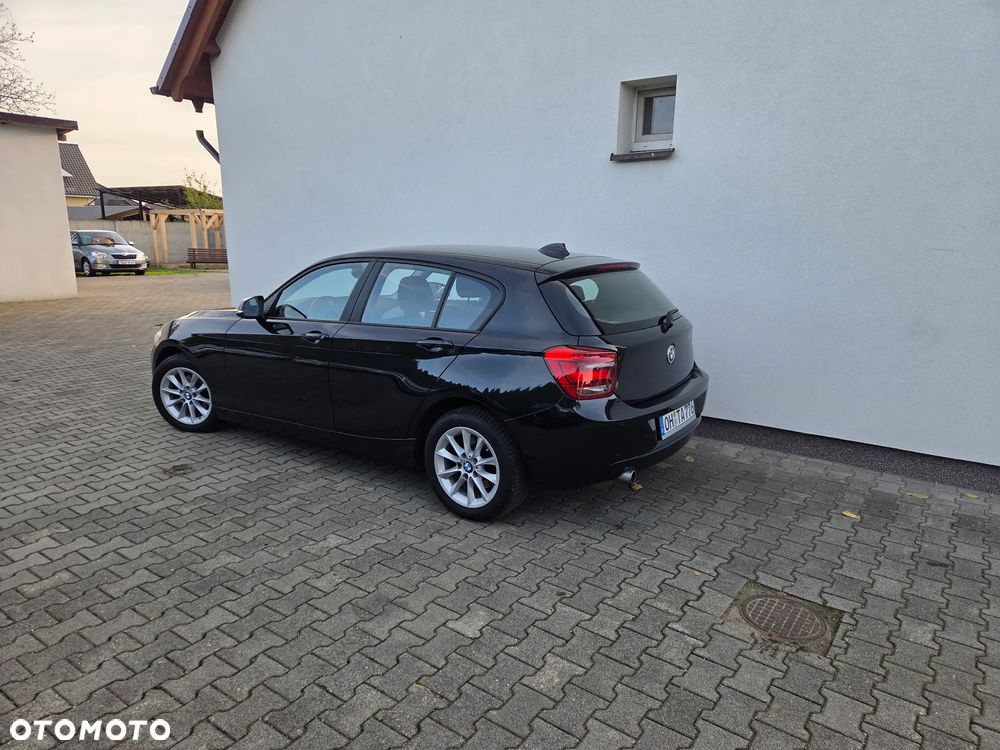 BMW Seria 1 116d - 8