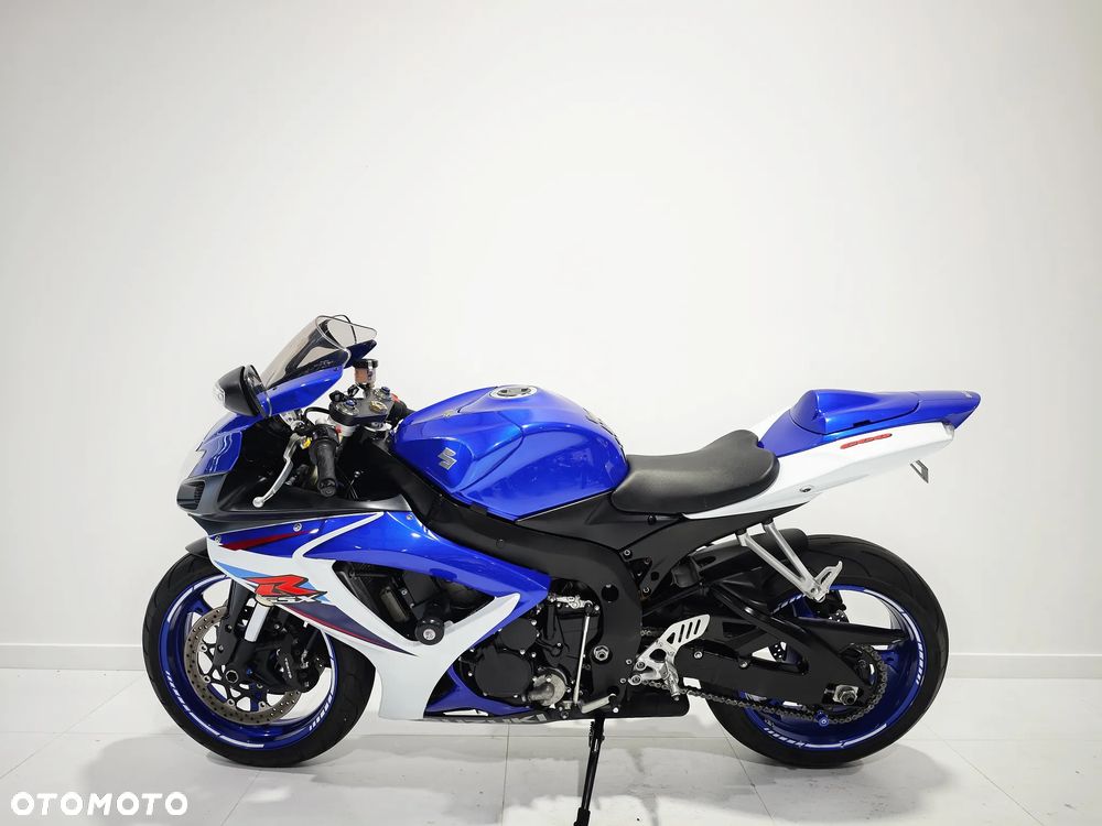 Suzuki GSX-R - 4