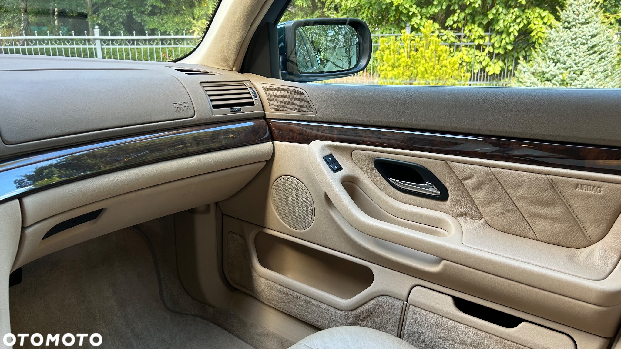 BMW Seria 7 735i - 14