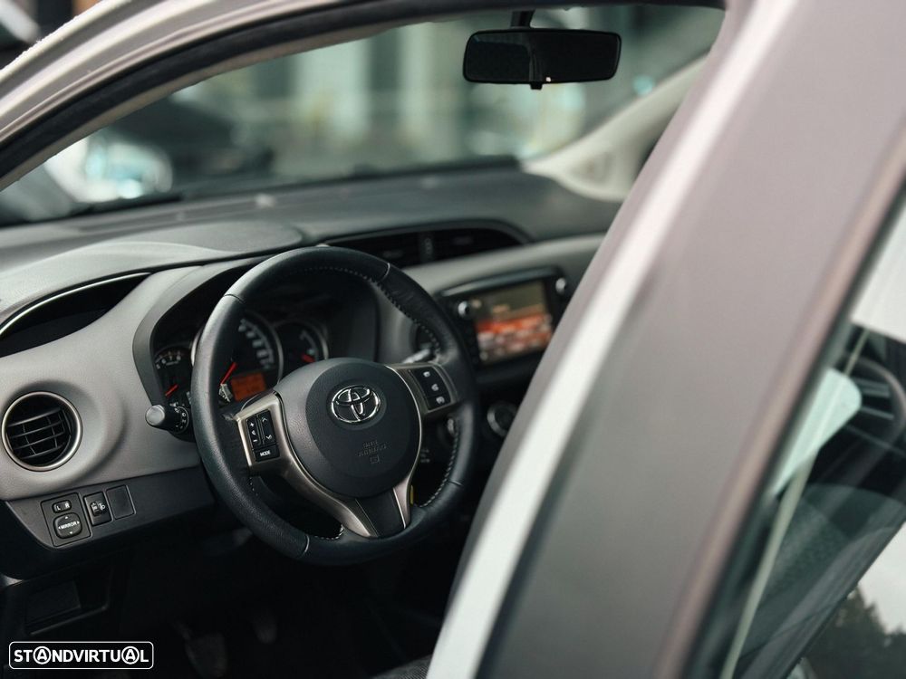 Toyota Yaris 1.0 VVT-i ACtive+AC - 12