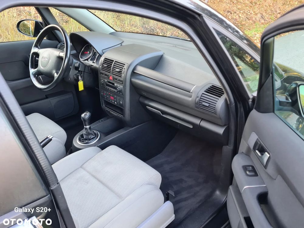 Audi A2 1.4 - 8