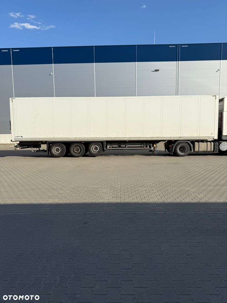 Schmitz Cargobull SKO 24 - 5
