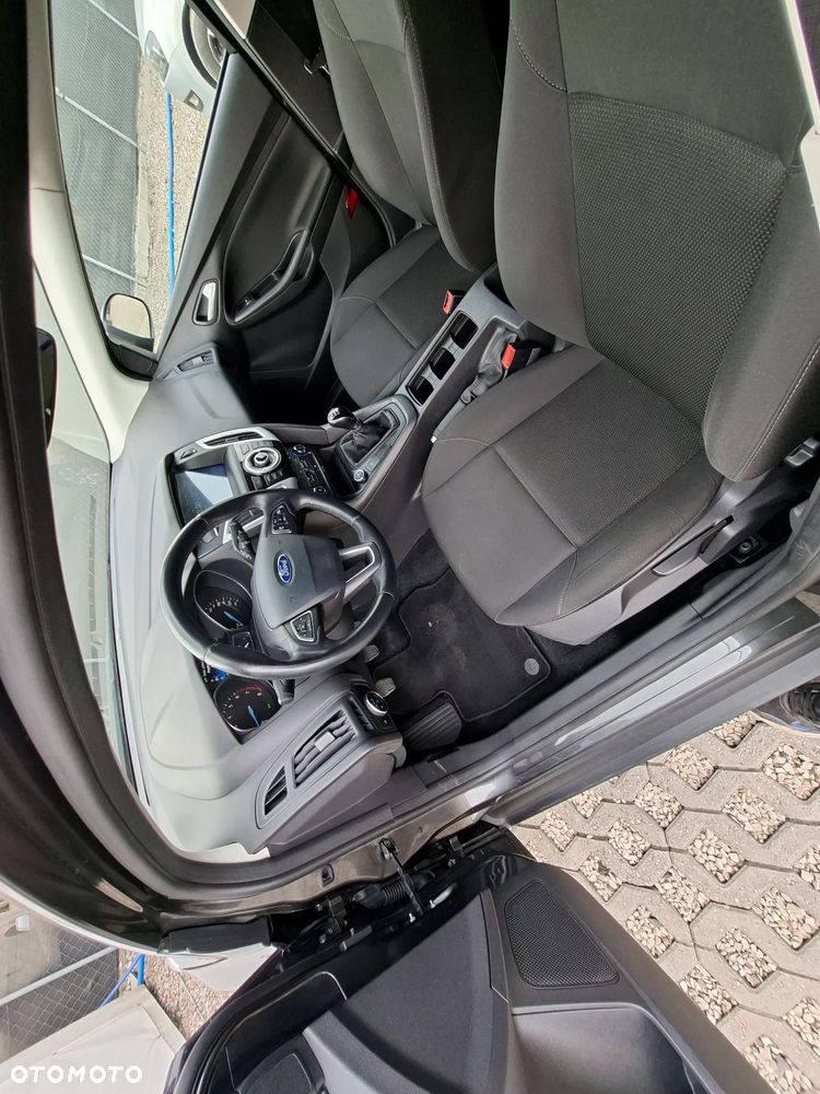 Ford Focus 1.0 EcoBoost 99g Start-Stopp-System SYNC Edition - 8