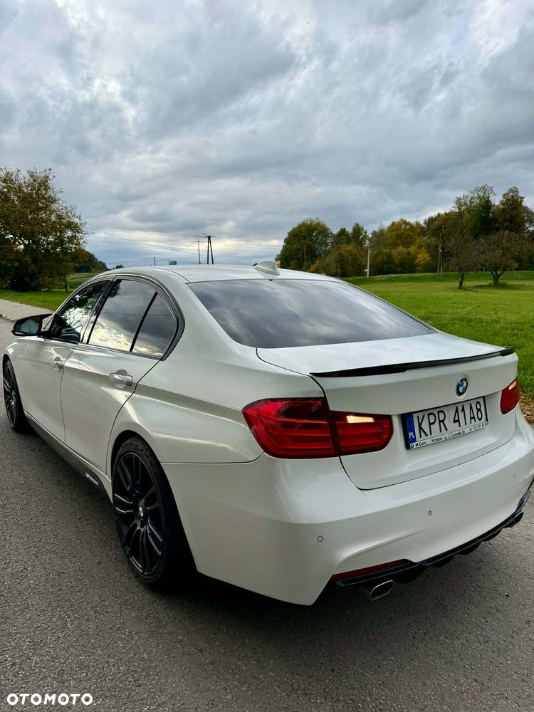 BMW F30 2014 photo 2