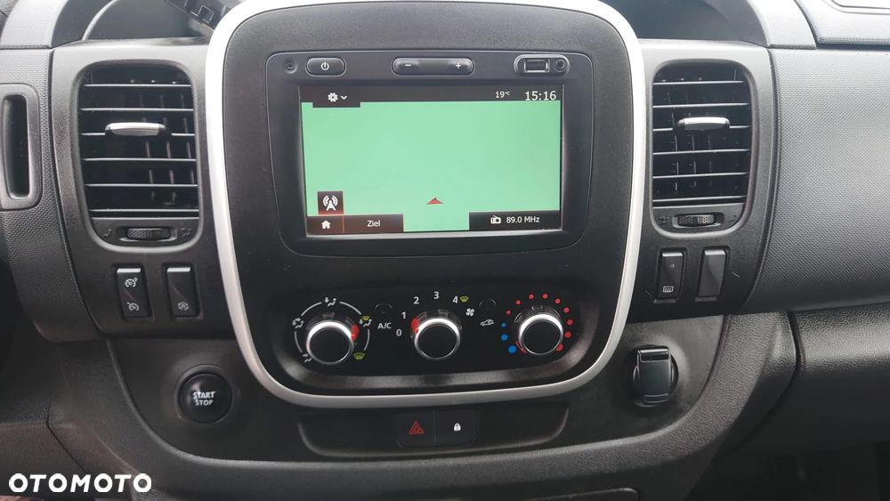 Renault Trafic - 13