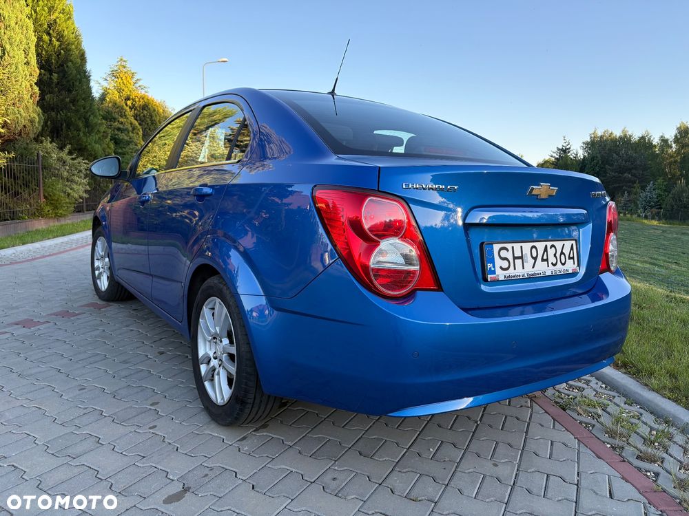 Chevrolet Aveo 1.6 LTZ - 6