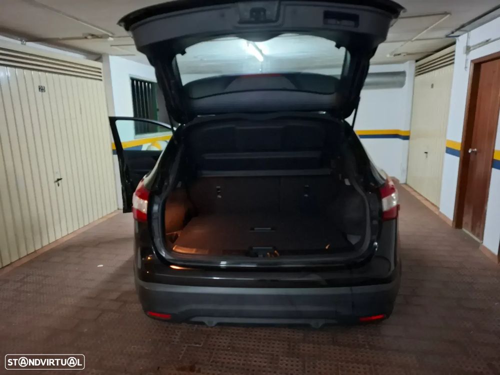Nissan Qashqai 1.5 dCi N-Connecta - 4