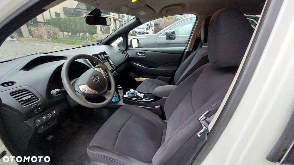 Nissan Leaf 24kWh Acenta - 10