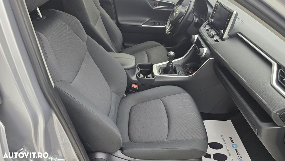 Toyota RAV4 2.0P 6MT AWD Dynamic - 19