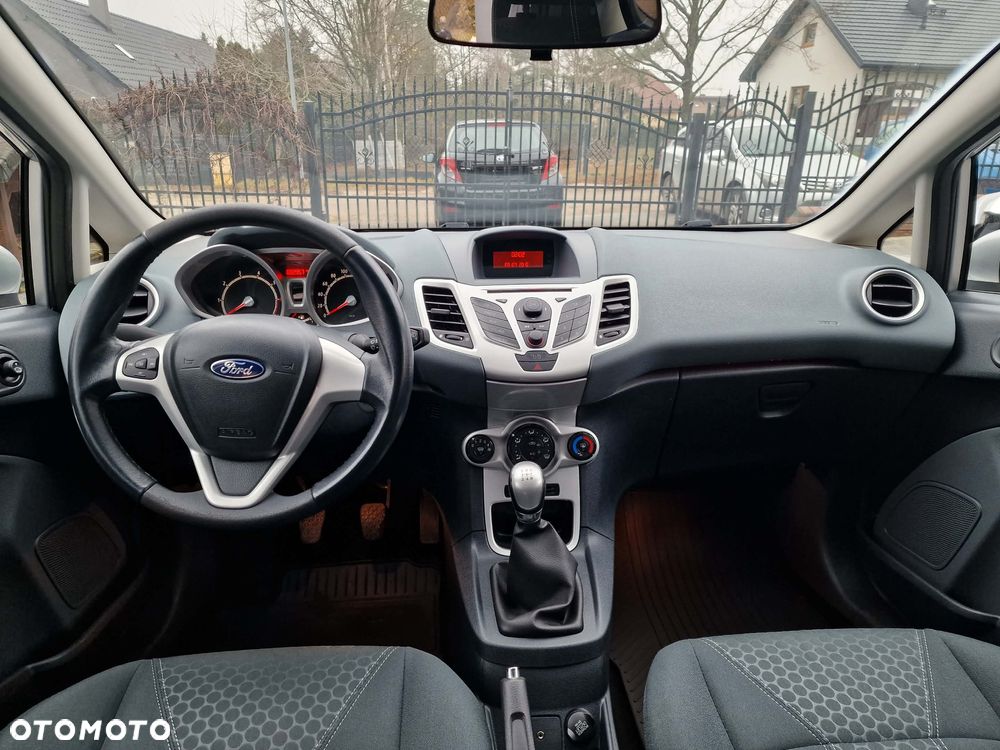 Ford Fiesta 1.25 Titanium - 9