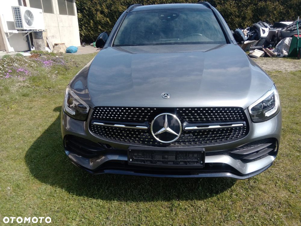 Mercedes-Benz GLC 200 d 4Matic 9G-TRONIC - 3