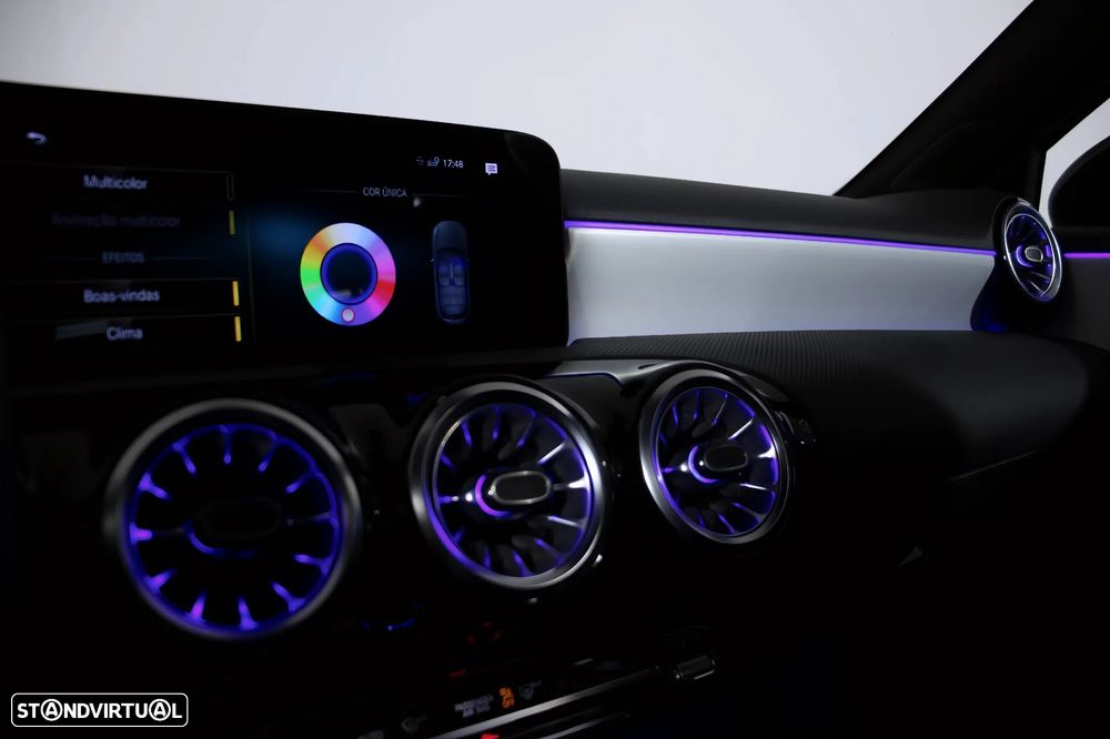 Mercedes-Benz A 250 e AMG Line - 19