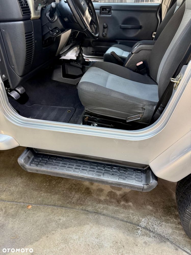Jeep Wrangler 4.0 Sahara - 25