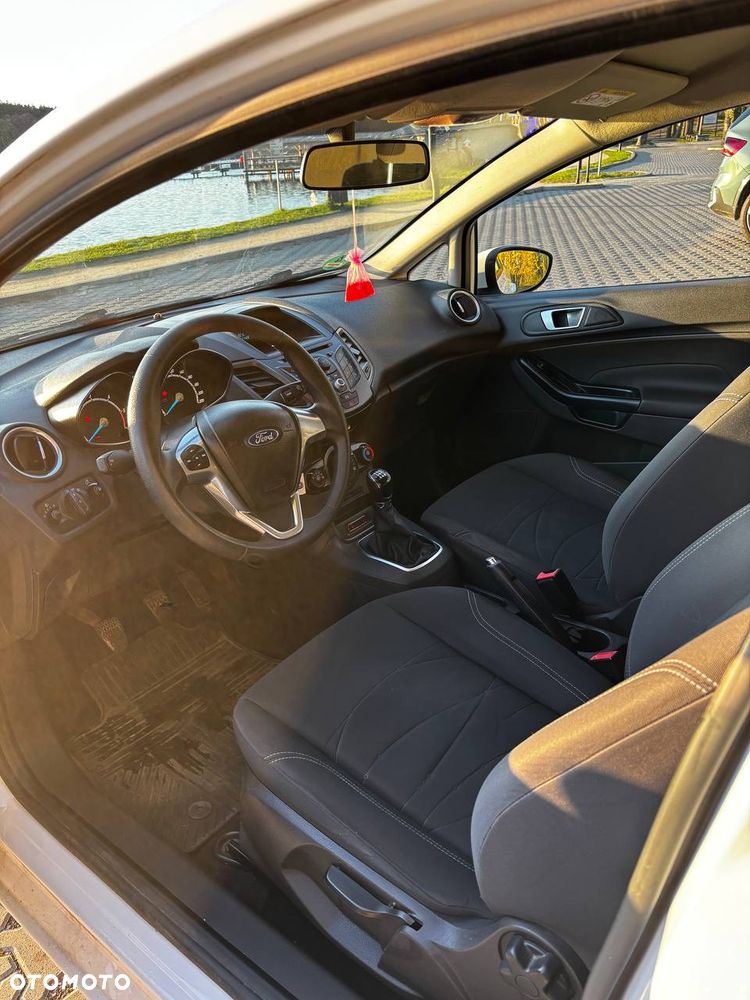 Ford Fiesta - 20